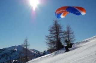 Speedriding en moto de nieve